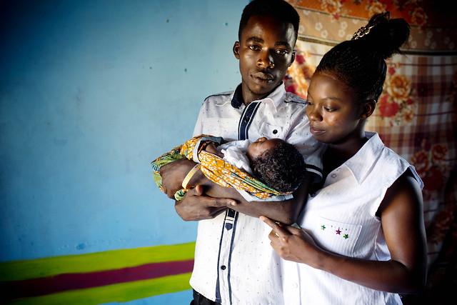 couple avec bébé